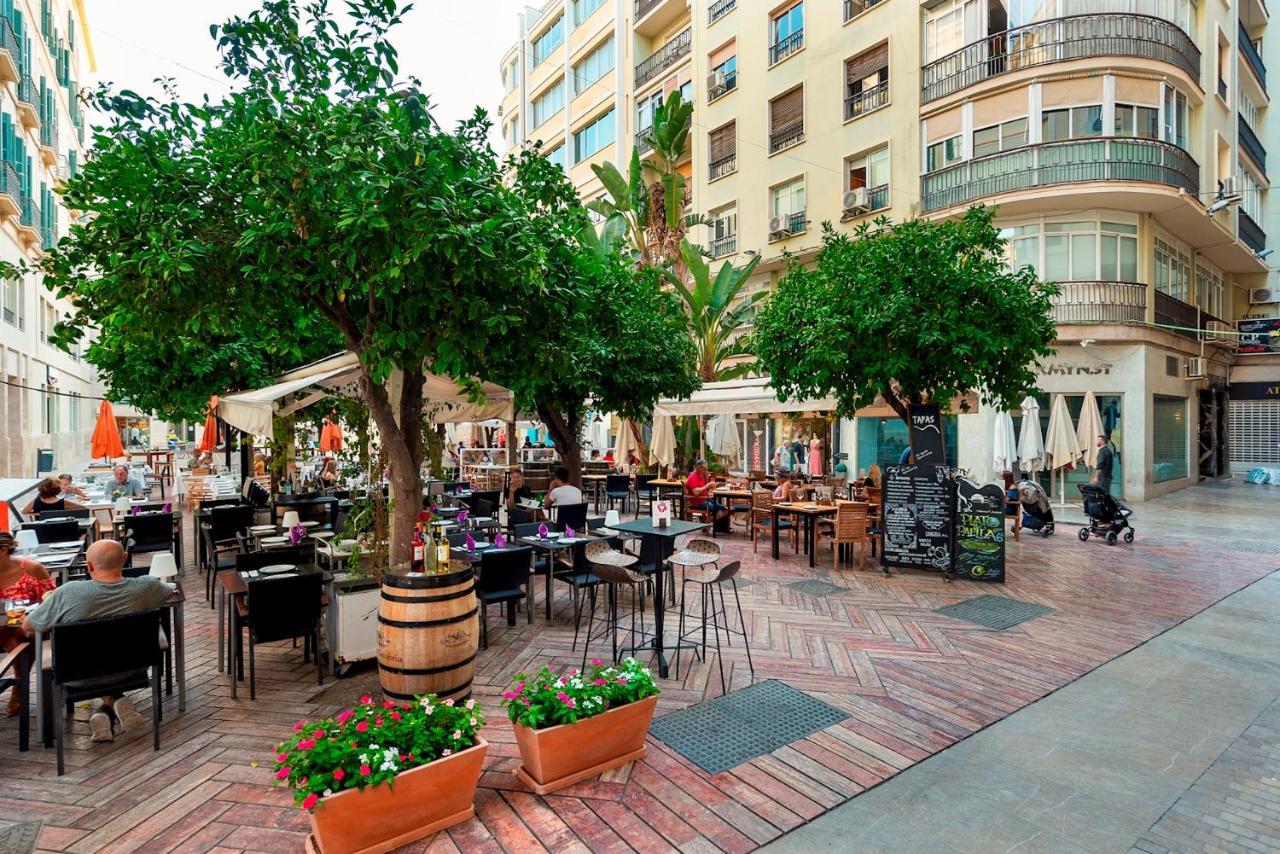 Genteel Home Plaza De Las Flores Málaga Exteriör bild